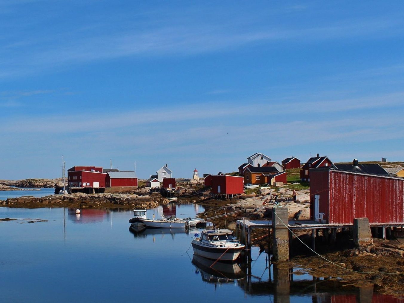 Sommerbilde fra øya Halten som ligger nord i Øyrekka, Trøndelag