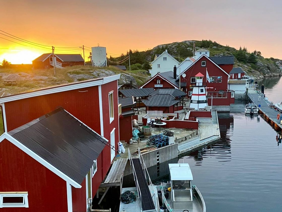 Pus og spisested på Bogøya i Frøyas skjærgård, Øyrekka på Trøndelagskysten