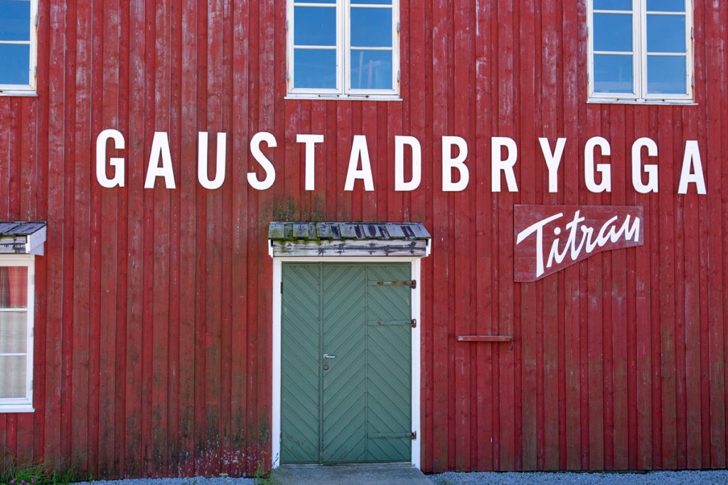 Gaustadbrygga på Titran - gjestebrygge og overnatting.