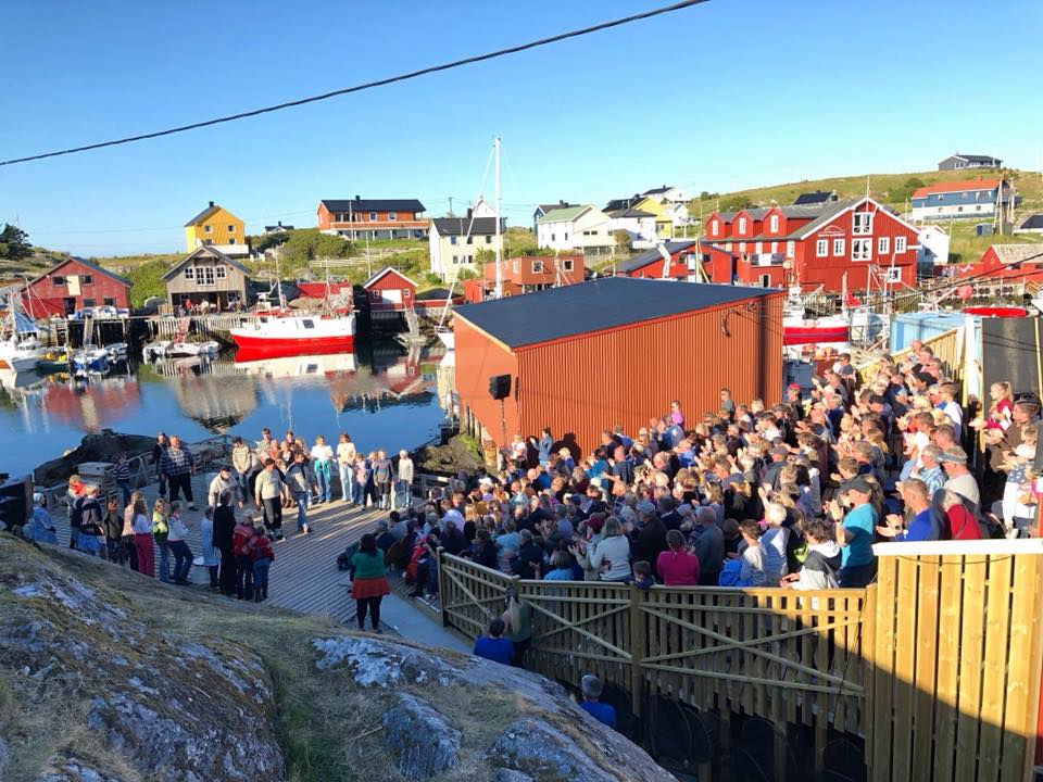 Oda fra havet. Et gripende spel som settes opp ved Kjeila i Mausund, Trøndelagskysten