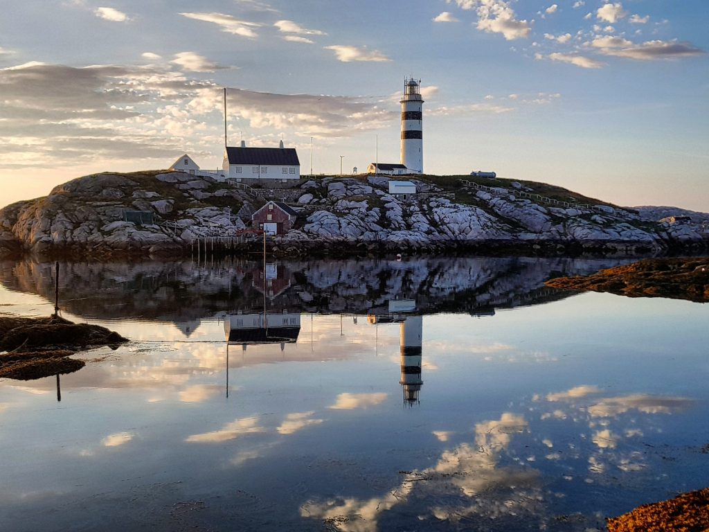 Halten i Froan, Frøyas skjærgård på Trøndelagskysten