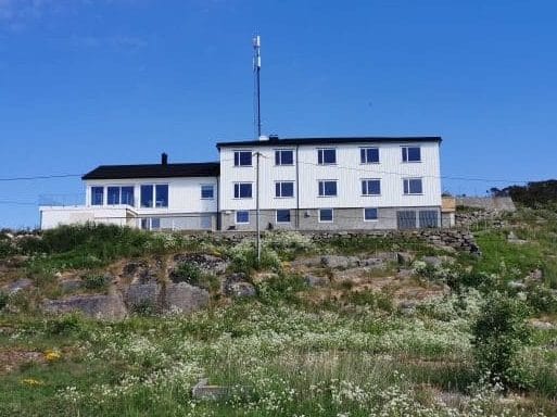 Kunstsenter Hanna Daae's hus på Sula, FRøyas skjærgård på Trøndelagskysten